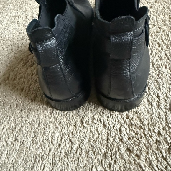 Kenneth Cole Black Leather Ankle Boots